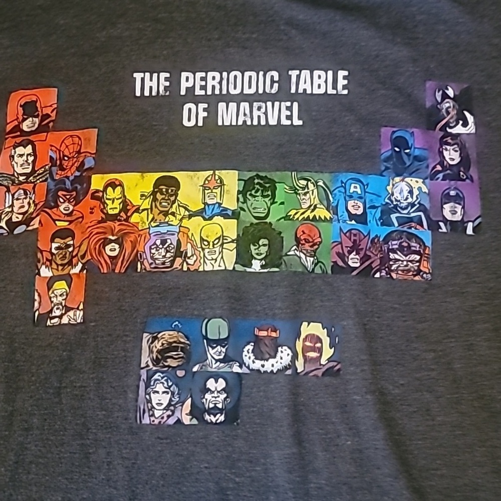 Marvel T-Shirt - Picture 2 of 4